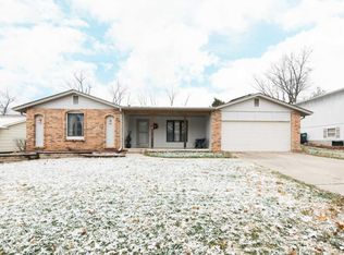 415 Willow Wood Ct, Saint Charles, MO 63303