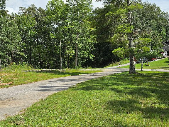 5th image of 572 Zion Cemetery Rd
