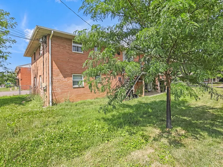 861 Kingsford Rd — Photo 25
