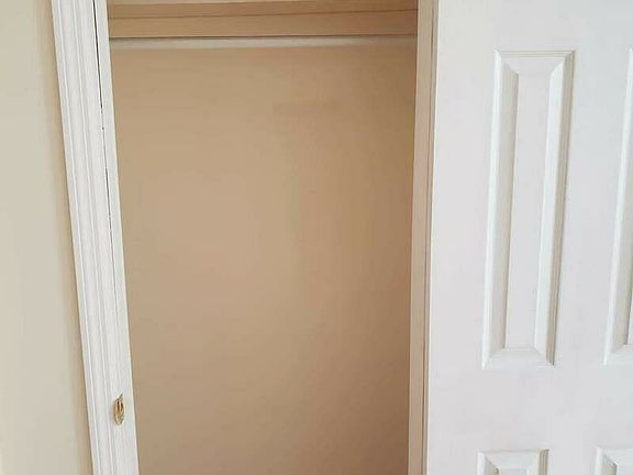 5th image of 329 18th St APT 3L