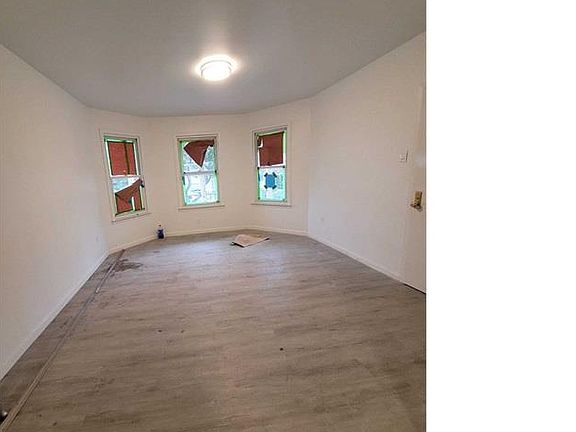 2nd image of 302 S 1st Ave #1