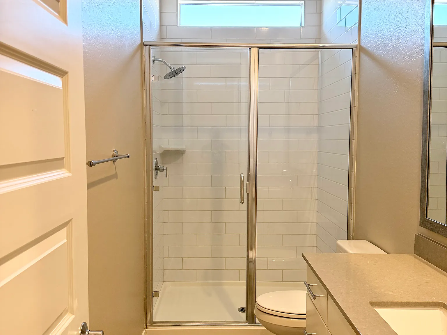 1 bed, 700 sqft, $1,750 — Photo 2