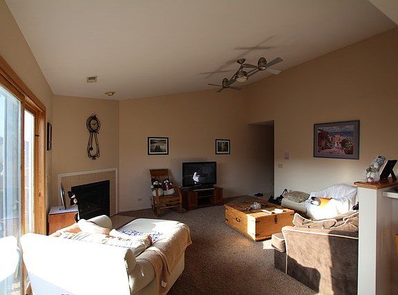 3rd image of 956 Constance Ln #956