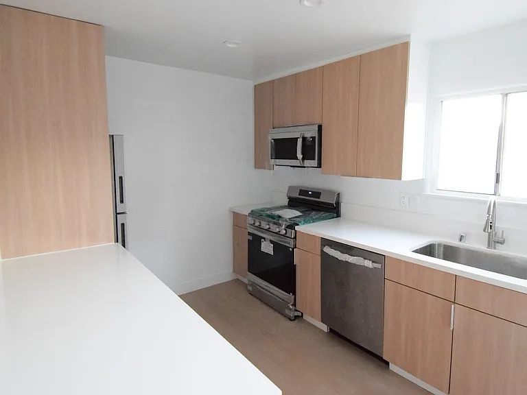 818 Grant St — Photo 22