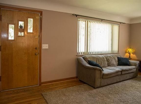 3rd image of 2653 Gracewood Ave