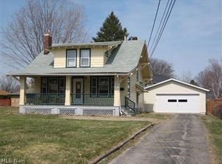 22390 Westwood Rd, Cleveland, OH 44126