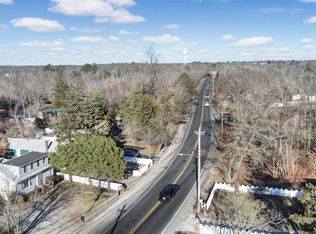 1068 W Main St, Riverhead, NY 11901