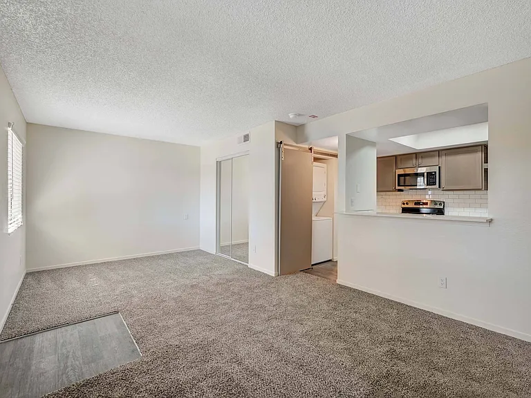 Solstice Apartment Homes — Photo 34