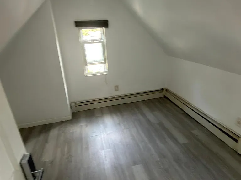 3223 96th St #2F — Photo 9