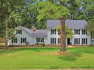 19 Club Manor Dr, Maumelle, AR 72113