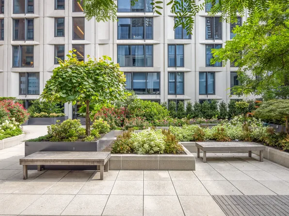 500 West 45th Street image 11 of 15