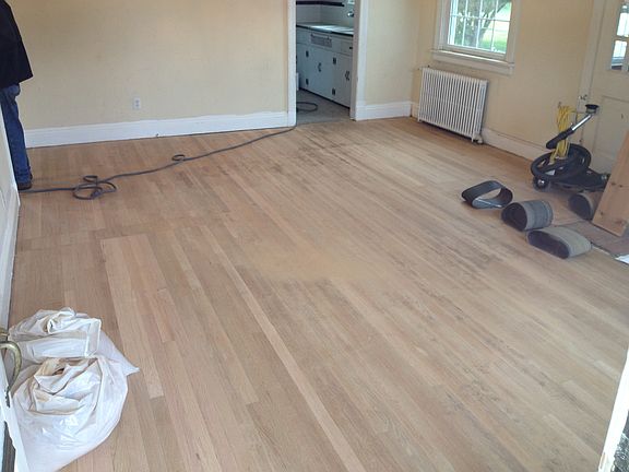 2nd image of 2100 Pinetree Dr