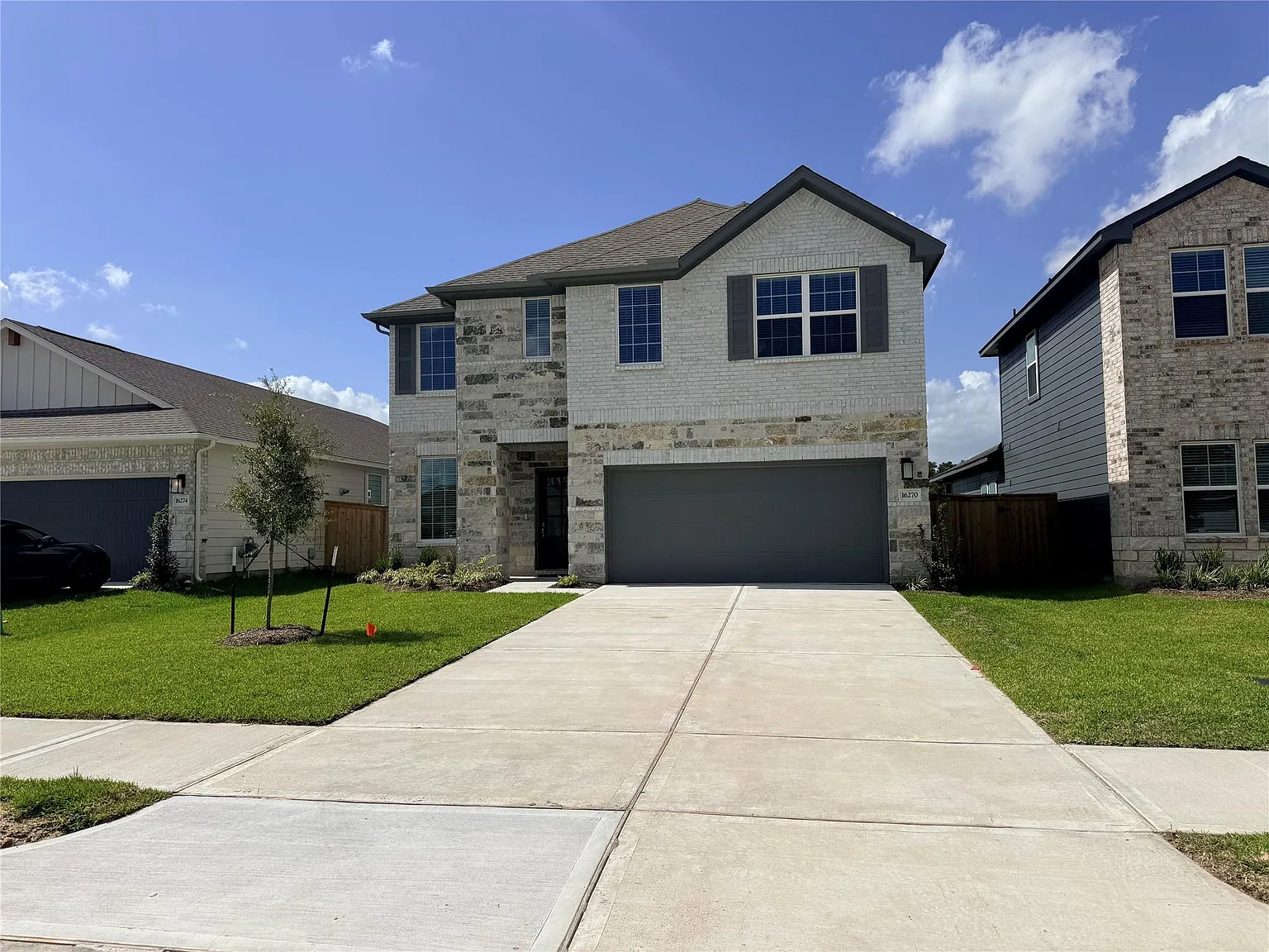 4 bed, 3.5 bath, 2738 sqft, $2,600 — Photo 1