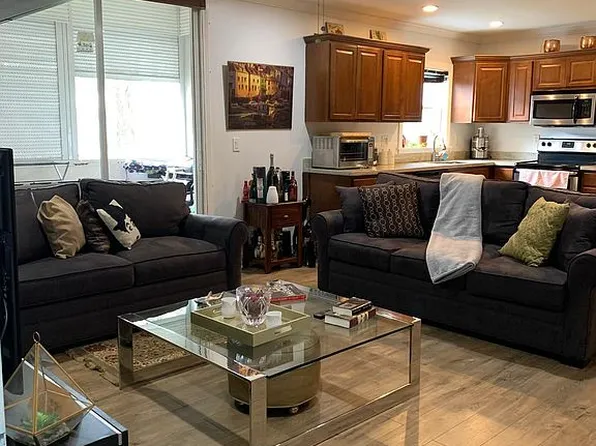 8400 W Sample Rd APT 103, Coral Springs, FL 33065