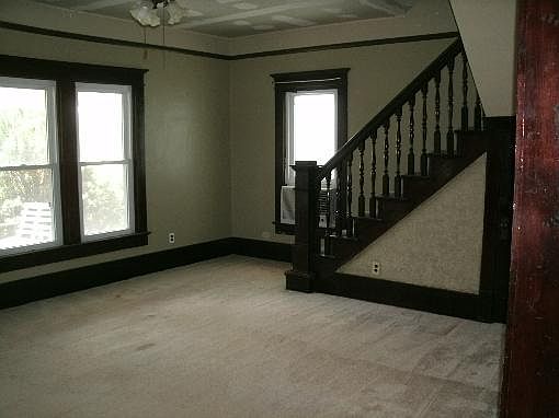 3rd image of 19799 Fernwood Pl