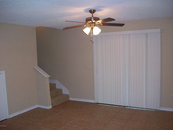 5th image of 7607 Jana Ln S