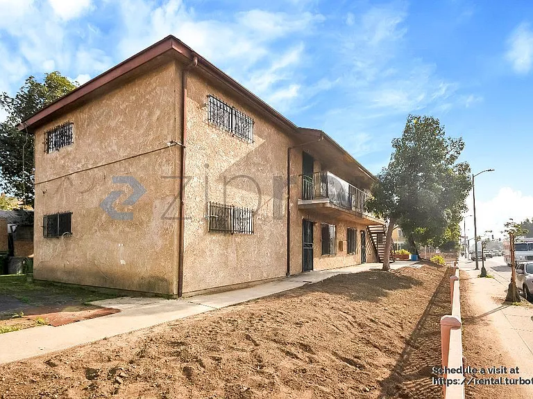 2458 S Normandie Ave #2 — Photo 19