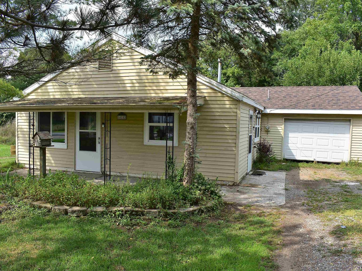 14152 Oakville Waltz Rd, Milan, MI 48160 Zillow