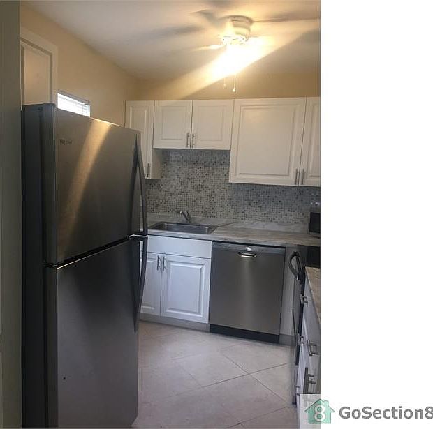 1st image of 256 Tuscany E #256