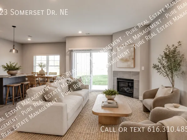 423 Somerset Dr NE, Grand Rapids, MI 49503