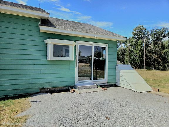 3rd image of 328 Main St