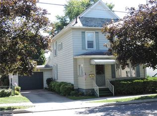 239 4th St NW, New Philadelphia, OH 44663