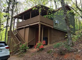 49 Persimmon Dr, Sautee Nacoochee, GA 30571