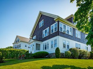 54 Margin St, Peabody, MA 01960