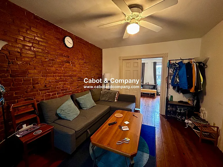8 Mead St #1 — Photo 7