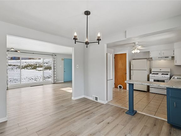 5th image of 2785 Hastings Dr