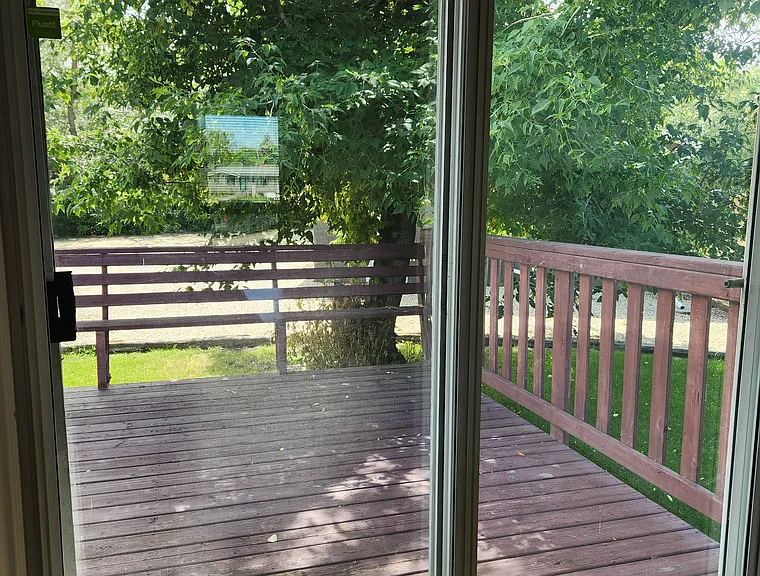19 Newcombe Cres #M — Photo 14