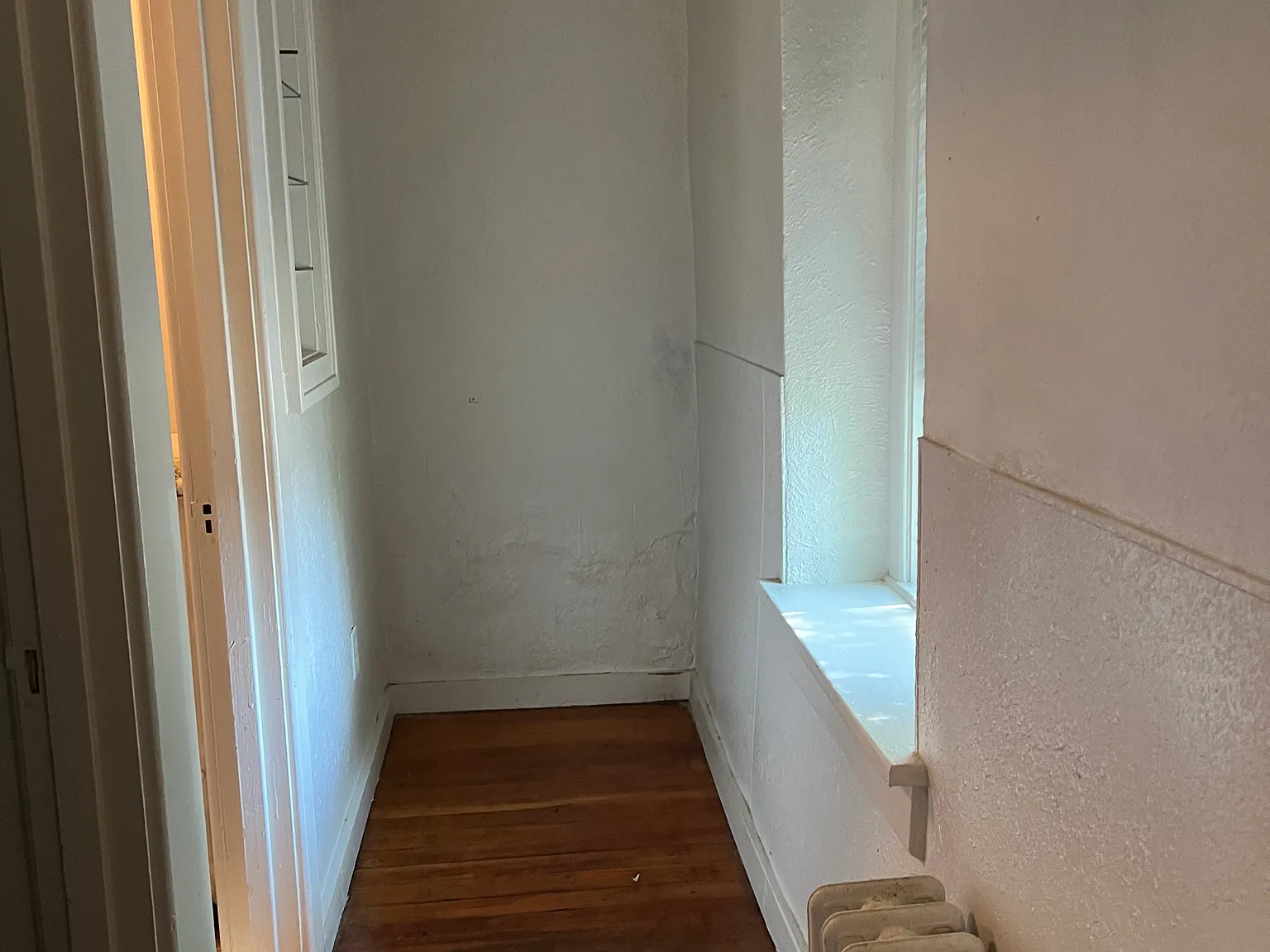 335 N Rodney St — Photo 4