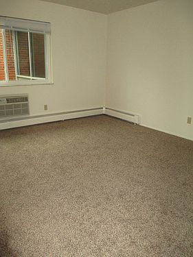 4th image of 4605 Chippewa St #12