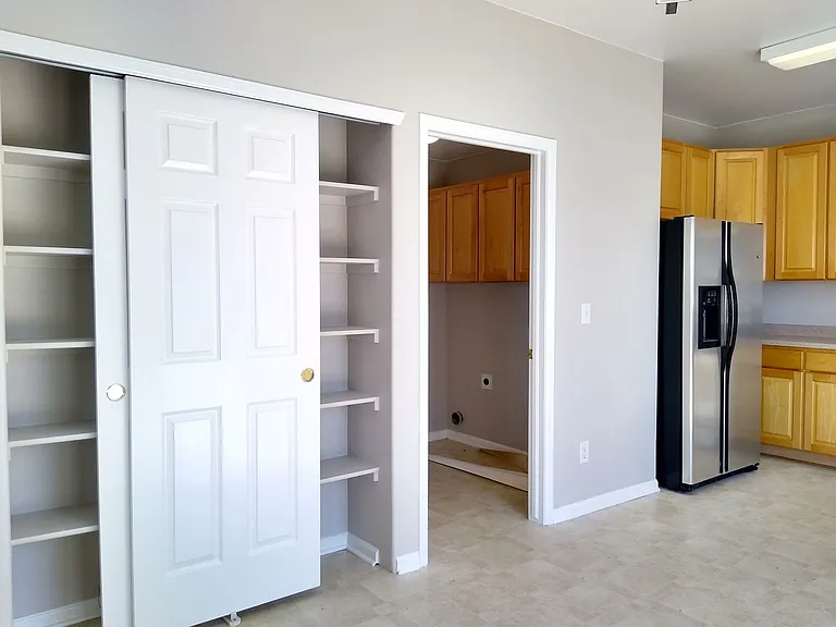340 Andrew Dr — Photo 14