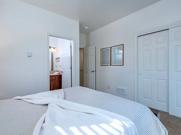 399 Forest View Dr — Photo 18