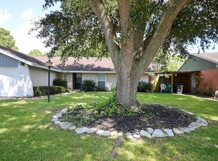 11715 Montbrook Dr, Houston, TX 77099
