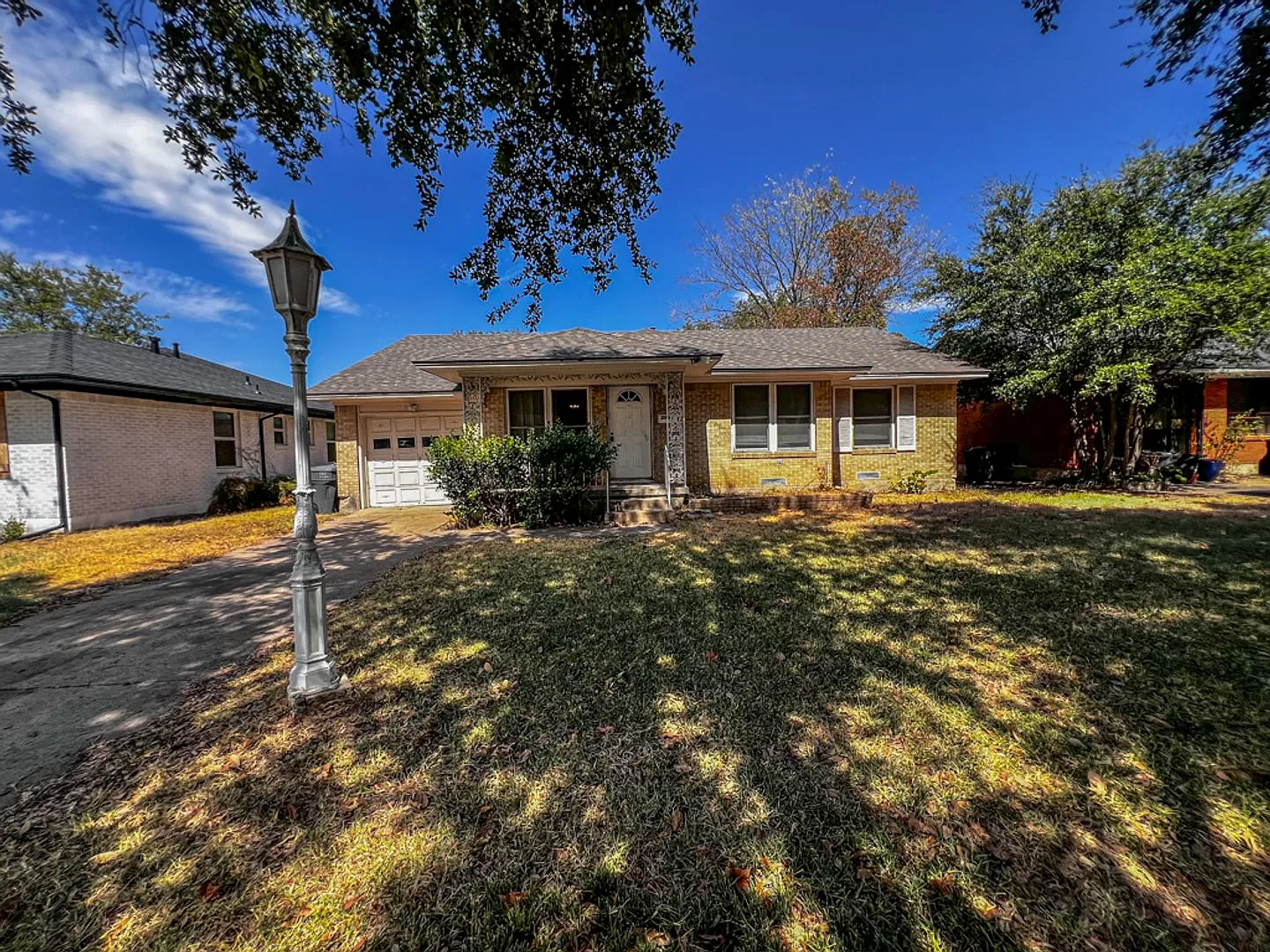 Charming 3-Bedroom Home in Dallas! — Photo 1