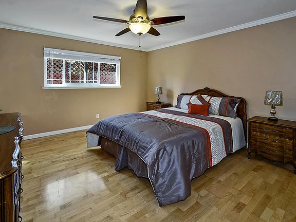 5th image of 2219 Muriel Dr