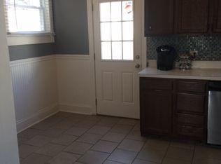 1588 Dixie St, Charleston, WV 25311