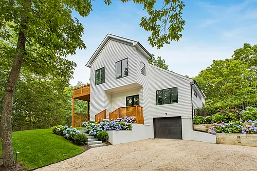 16 Breezy Dr Photo 1