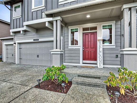 3rd image of 18922 110th Avenue Ct E