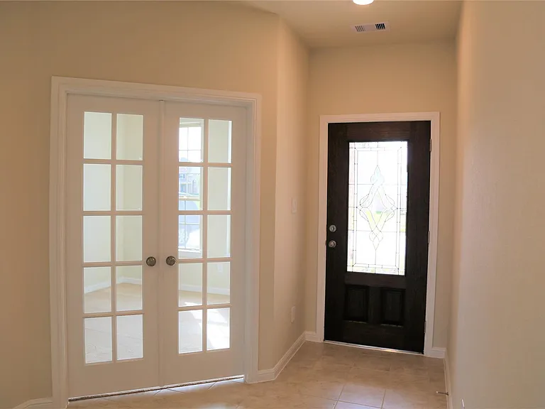 8139 Fairfield Manor Way — Photo 5
