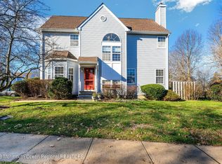 808 Hatchery Ct, Freehold, NJ 07728