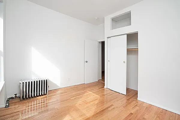 Rented by Waldstar Real Estate LLC | media 24