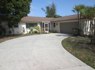 219 SE 43rd Ln, Cape Coral, FL 33904