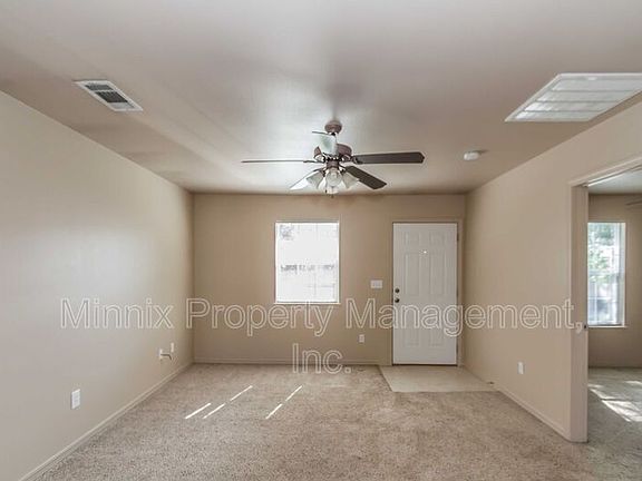 3rd image of 2807 Mable Dr #4
