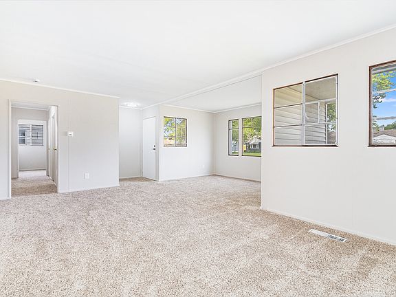 5th image of 800 Meadow Ct
