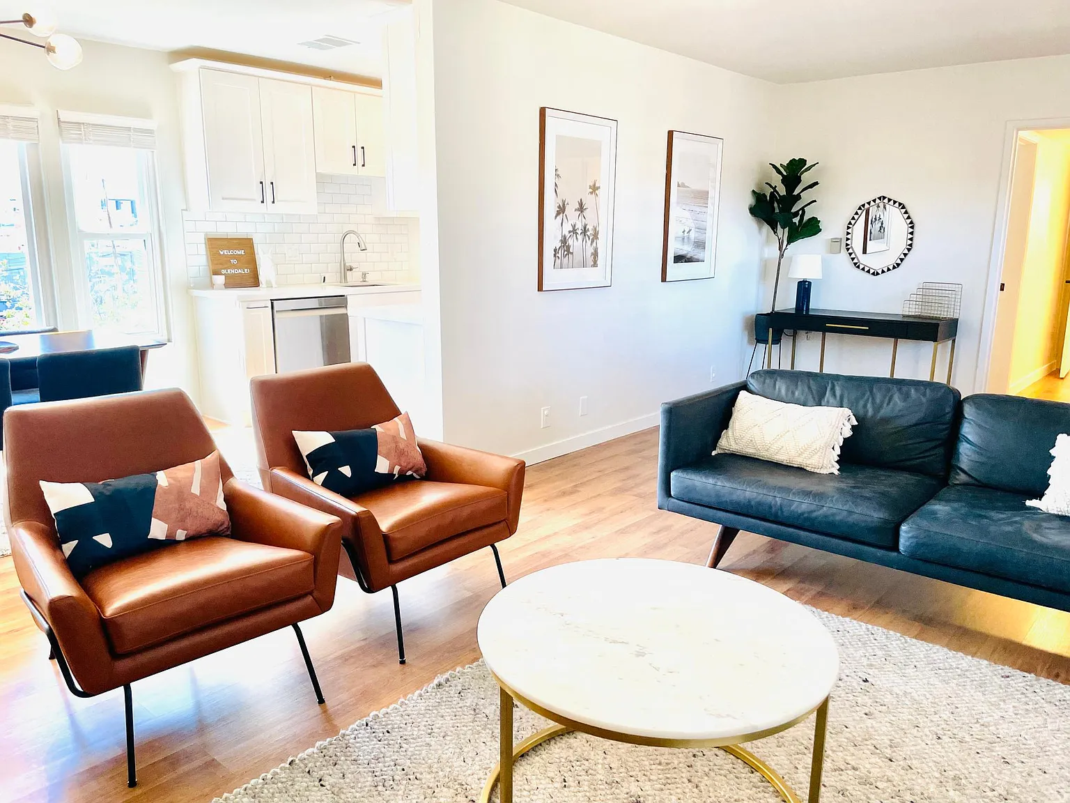 211 E California Ave — Photo 2