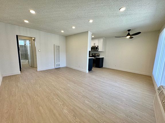4th image of 3746 S Canfield Ave APT 8