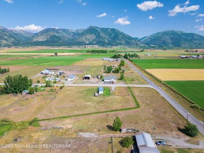25 Lincoln Ln, Thayne, WY, 83127